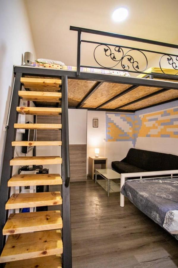 Apartments Punta 2 Omiš Eksteriør bilde