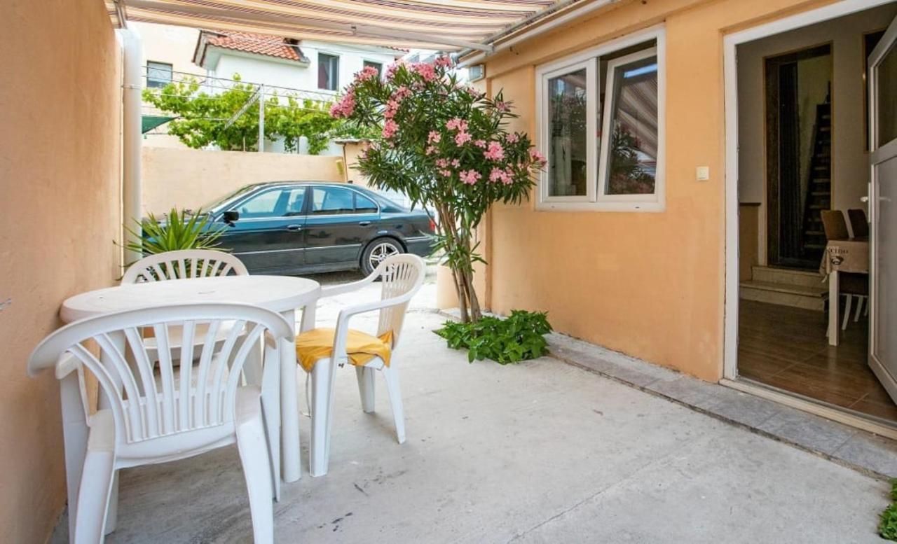 Apartments Punta 2 Omiš Rom bilde